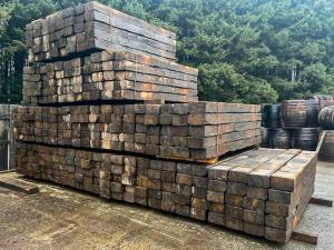 Wholesale bed: Grade A Reclaimed Railway Sleepers X 2.6m