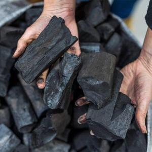 Wholesale charcoal: Ironwood Barbecue Premium Hardwood Chunky Lump Charcoal