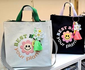 Wholesale colorable pu: Character Bag