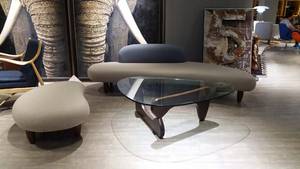 Wholesale solid wood legs: Triangle Noguchi Glass Coffee Table with Solid Wood Legs Wholesale solid wood legs: Triangle Noguchi Glass Coffee Table with Solid Wood Legs