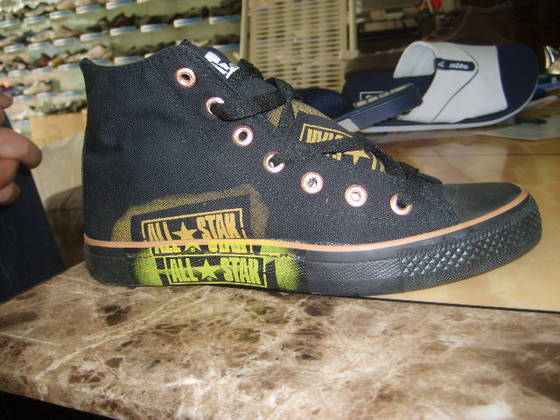 where to buy canvas shoes
