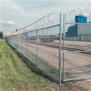 Wholesale Steel Wire Mesh: Chain Link Fence    Green Chain Link Fencing     Metal Palisade Fencing