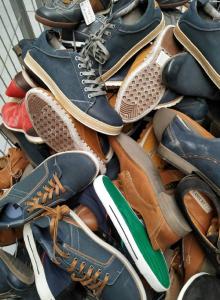 Wholesale leather: Second Hand Shoes