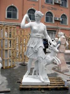 Wholesale outdoor decoration: Manufacturer White Marble Greek Goddess Sculpture Artemis Hunting Statue for Outdoor Garden Decor