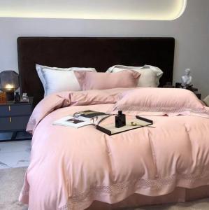 Wholesale Quilt: Luxury Fashion Bedding Set,Bedlinen,Duvet Cover Set,Quilt Cover Set in Cotton with Embroidery