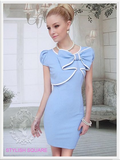 Blue Bow Tight-Fitting Short-Sleeved Dress.