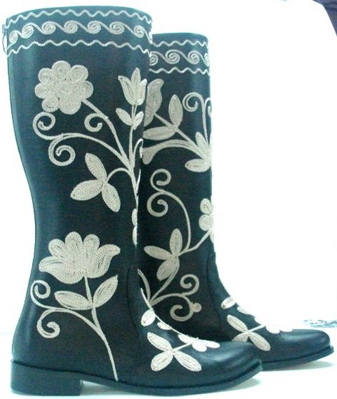 suzani boots