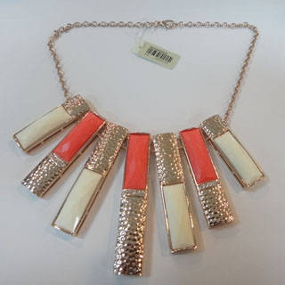 Sell new fashion big stone alloy gold plated exaggerate necklace 