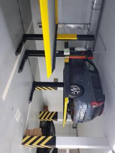 Wholesale two post car lift: Stark 1127&1121 Parking Lift