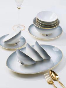Wholesale kitchen porcelain: Gradual Color Tableware Bone China Complete Set for Household Hotel