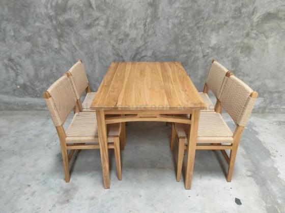 Classic Rattan Dining Set