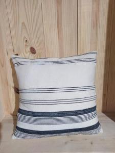 Wholesale cushions: Stripe Cushions