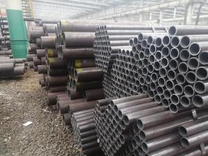Wholesale Steel Pipes: Seamless Steel Pipe with 3PE Coating Used for Oil and Natural Gas.
