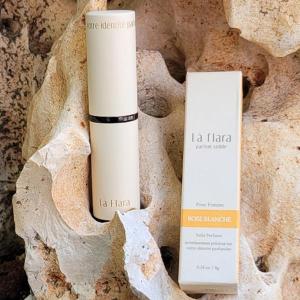 Wholesale liquid tight fitting: La Flara Premium Solid Perfume