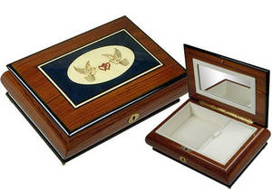 Wholesale musical box: Luxury Wooden Music Jewelery Box