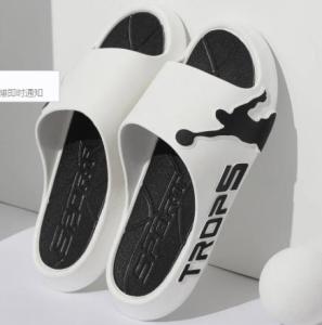 Wholesale men slipper: 2022 New Slippers Men's Net Red Summer Sports Outdoor Anti-slip Couples Home Home Bathroom Sandals W