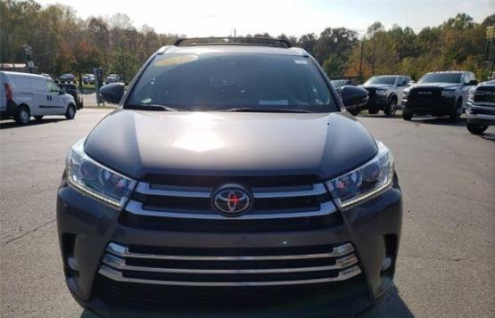 Sell Used 2019 Toyota Highlander for Sale