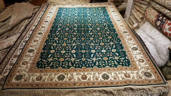 High Quality Traditional Persian Design Handmade Silk Wall Hanging