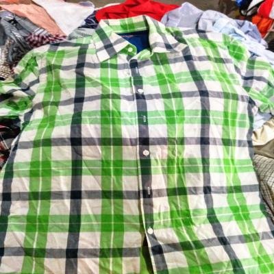 High Quality Mixed Used Clothing Men Short Sleeve Shirt image