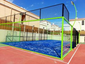 Wholesale safety mesh fence: New Design Panoramic Paddle Tennis Court China Manufacturers