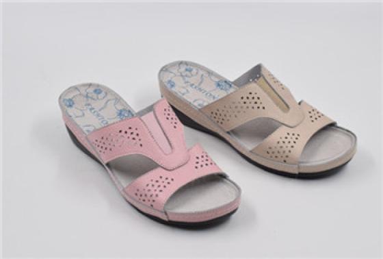 China Wholesale Ladies Sandals Leather 