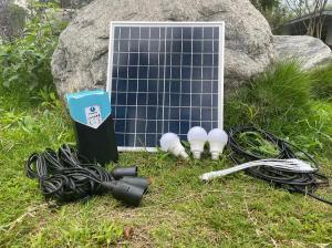 Wholesale solar lighting kit: ZONERGY Mini 20W Solar Panels with Energy Battery System Charger for Home Africa Lighting Lamp Kit